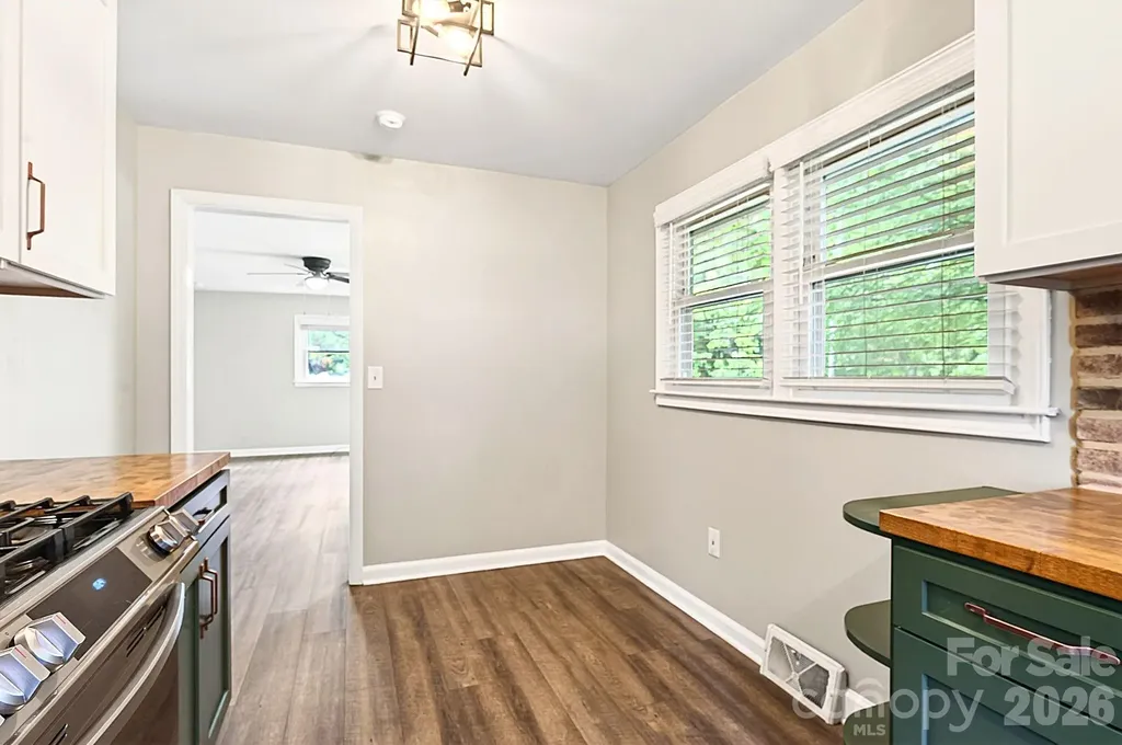 65 Farley Street Waynesville NC 28786