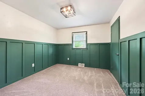 65 Farley Street Waynesville NC 28786