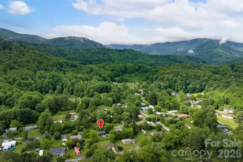 65 Farley Street Waynesville NC 28786