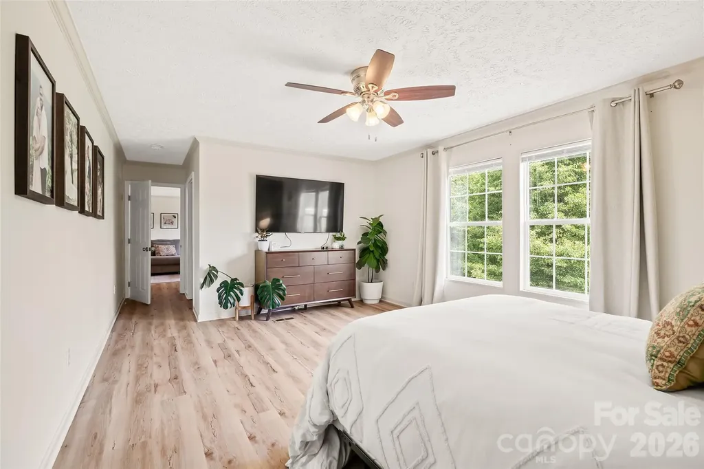 11 Misty Lane Candler NC 28715