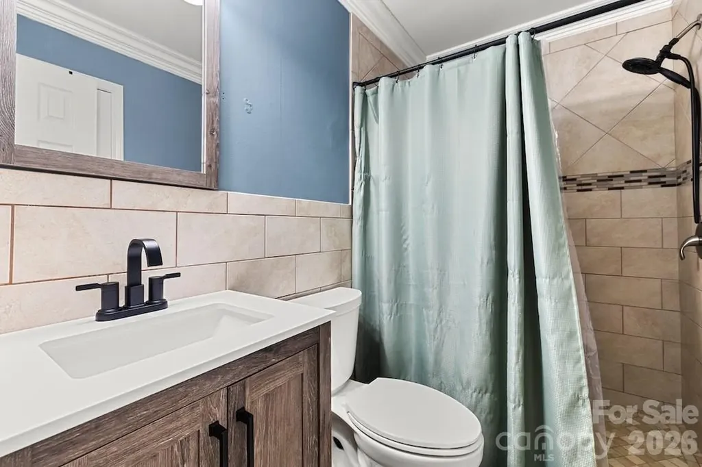 4403 Hubbard Road Charlotte NC 28269