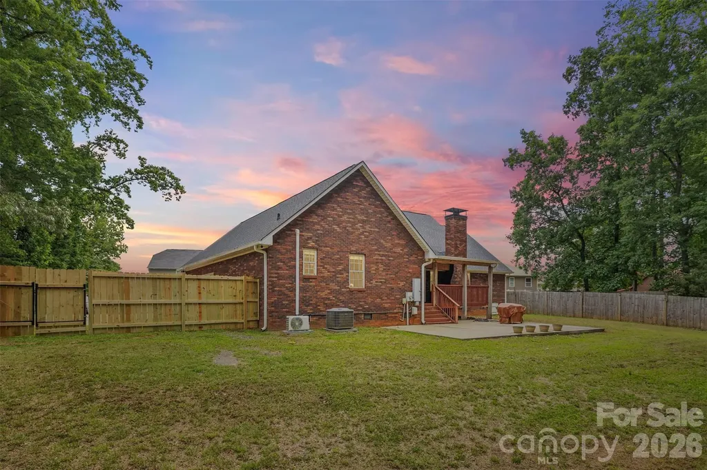 4403 Hubbard Road Charlotte NC 28269