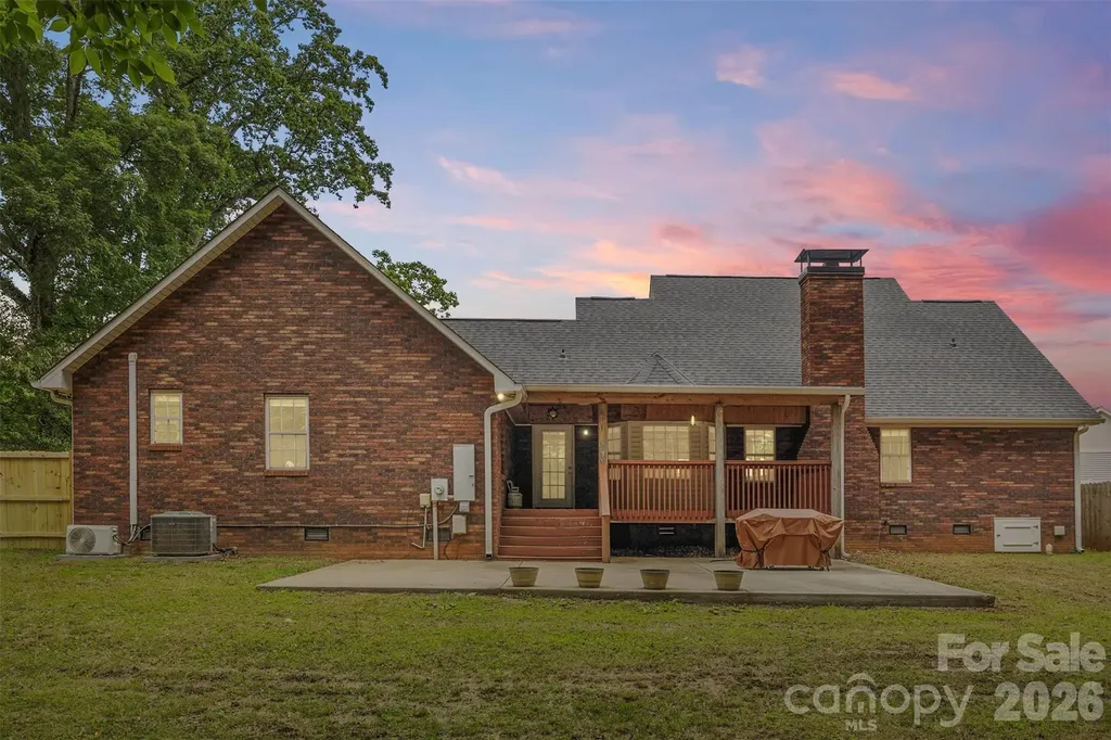 4403 Hubbard Road Charlotte NC 28269
