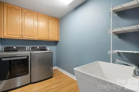 4403 Hubbard Road Charlotte NC 28269