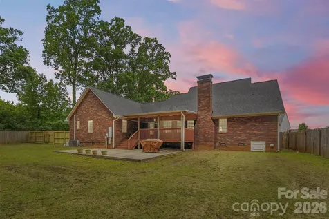 4403 Hubbard Road Charlotte NC 28269