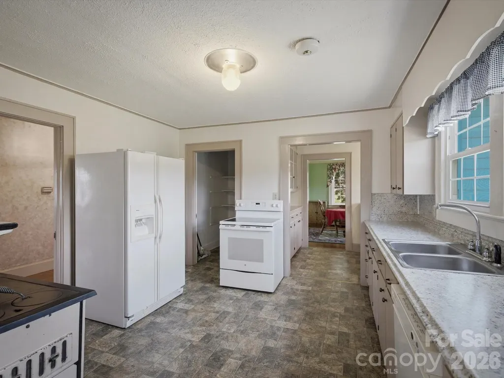 2401 Lail Road Morganton NC 28655