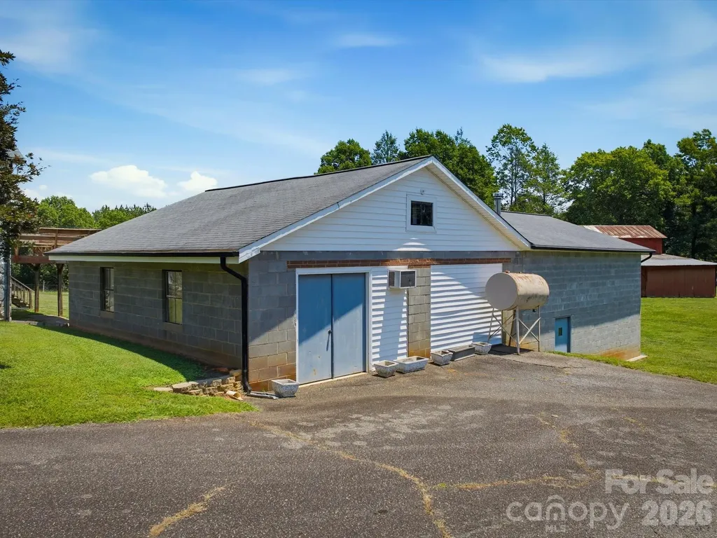2401 Lail Road Morganton NC 28655