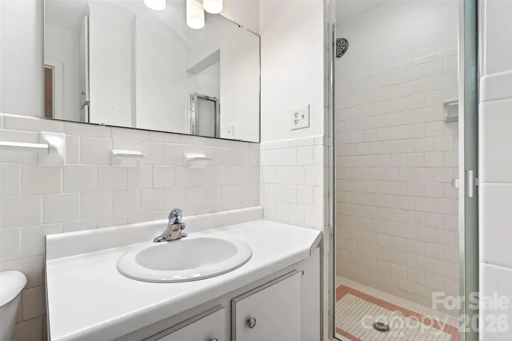 35 Mountain Terrace Asheville NC 28806