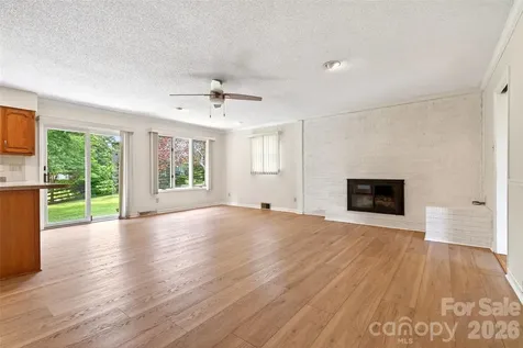 35 Mountain Terrace Asheville NC 28806