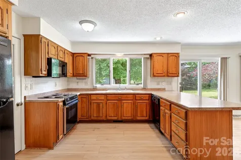35 Mountain Terrace Asheville NC 28806