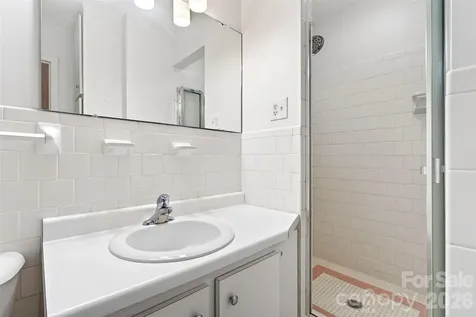 35 Mountain Terrace Asheville NC 28806