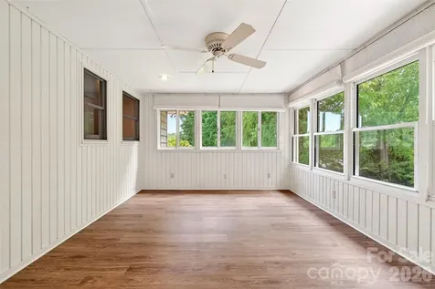 35 Mountain Terrace Asheville NC 28806