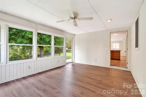 35 Mountain Terrace Asheville NC 28806