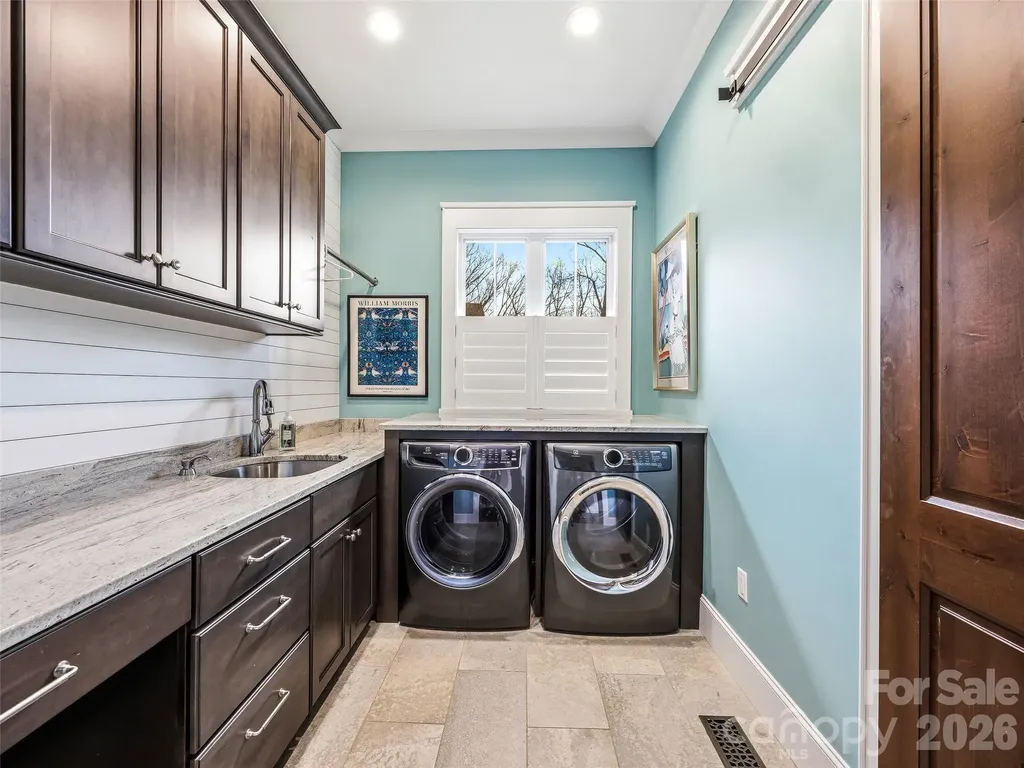 236 Summerset Drive Hendersonville NC 28792