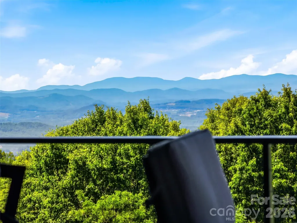 236 Summerset Drive Hendersonville NC 28792