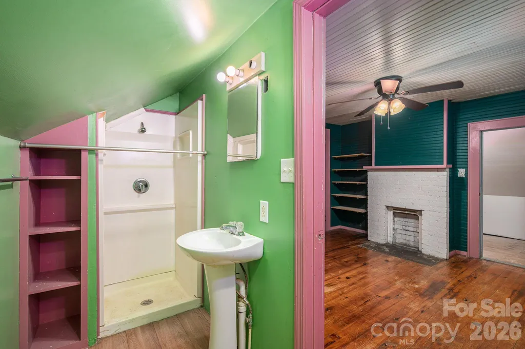 1143 W Stagecoach Trail Lawndale NC 28090