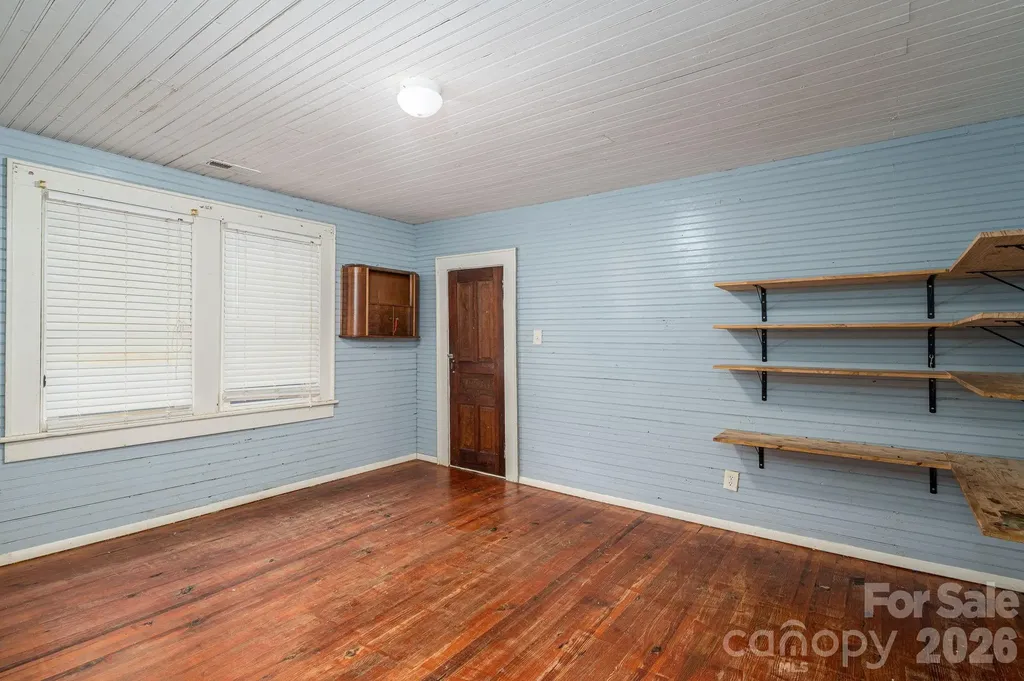 1143 W Stagecoach Trail Lawndale NC 28090
