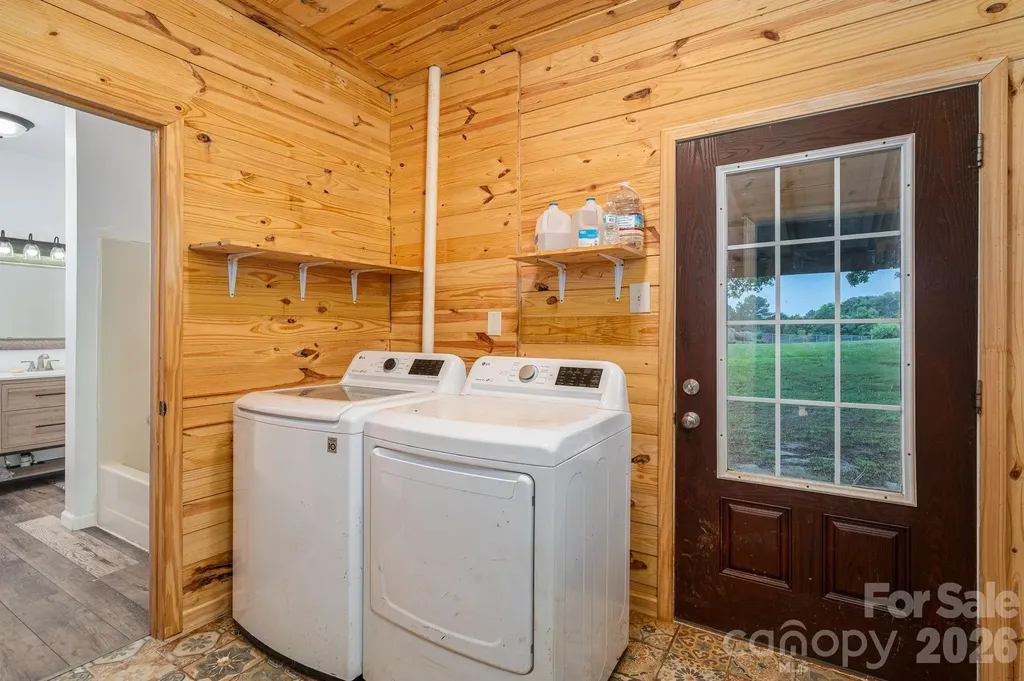 1143 W Stagecoach Trail Lawndale NC 28090