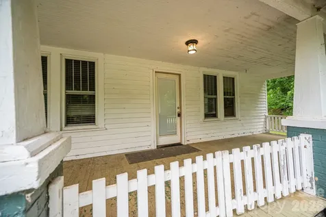 1143 W Stagecoach Trail Lawndale NC 28090