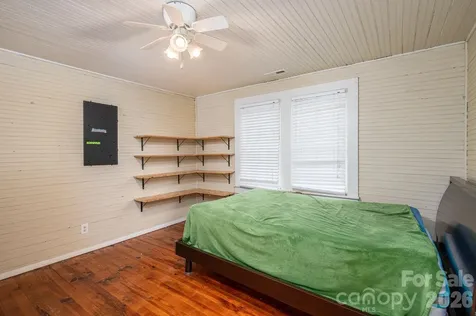 1143 W Stagecoach Trail Lawndale NC 28090