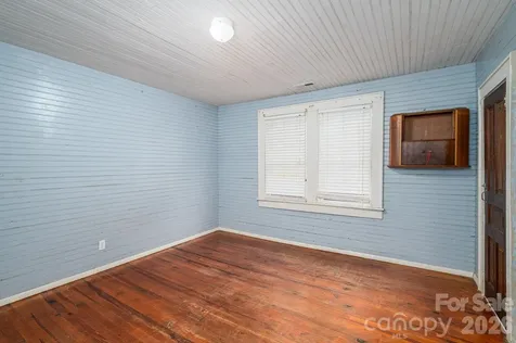 1143 W Stagecoach Trail Lawndale NC 28090