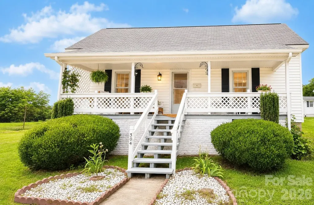 304 NW Bleachery Court Concord NC 28025