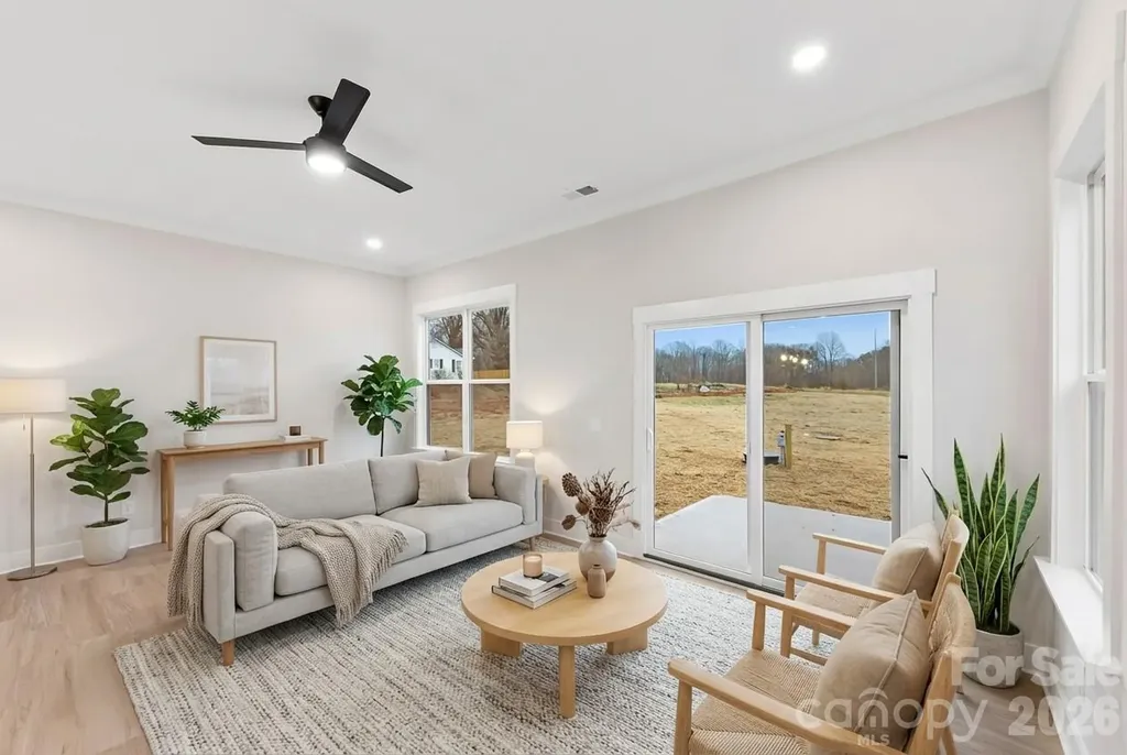 551 Perry Road Troutman NC 28166