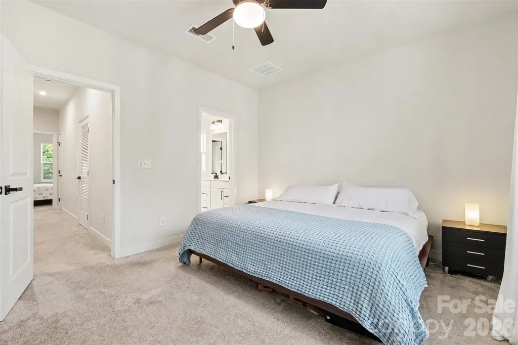 300 Twinflower Lane Charlotte NC 28205