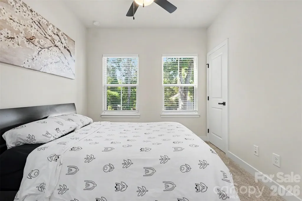 300 Twinflower Lane Charlotte NC 28205