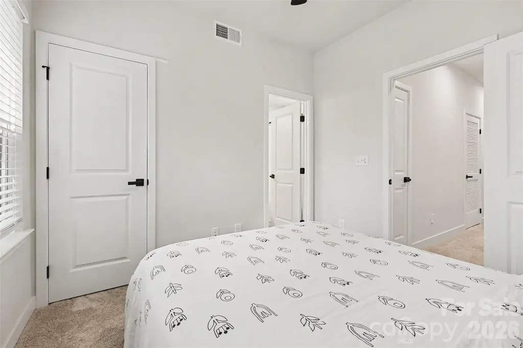 300 Twinflower Lane Charlotte NC 28205