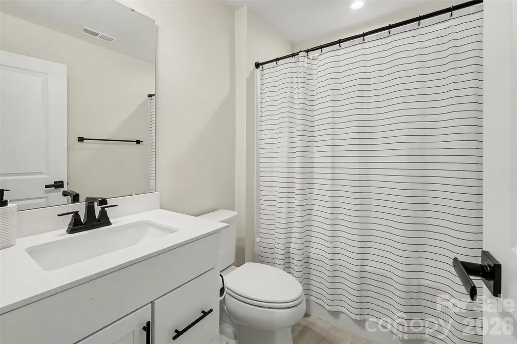 300 Twinflower Lane Charlotte NC 28205