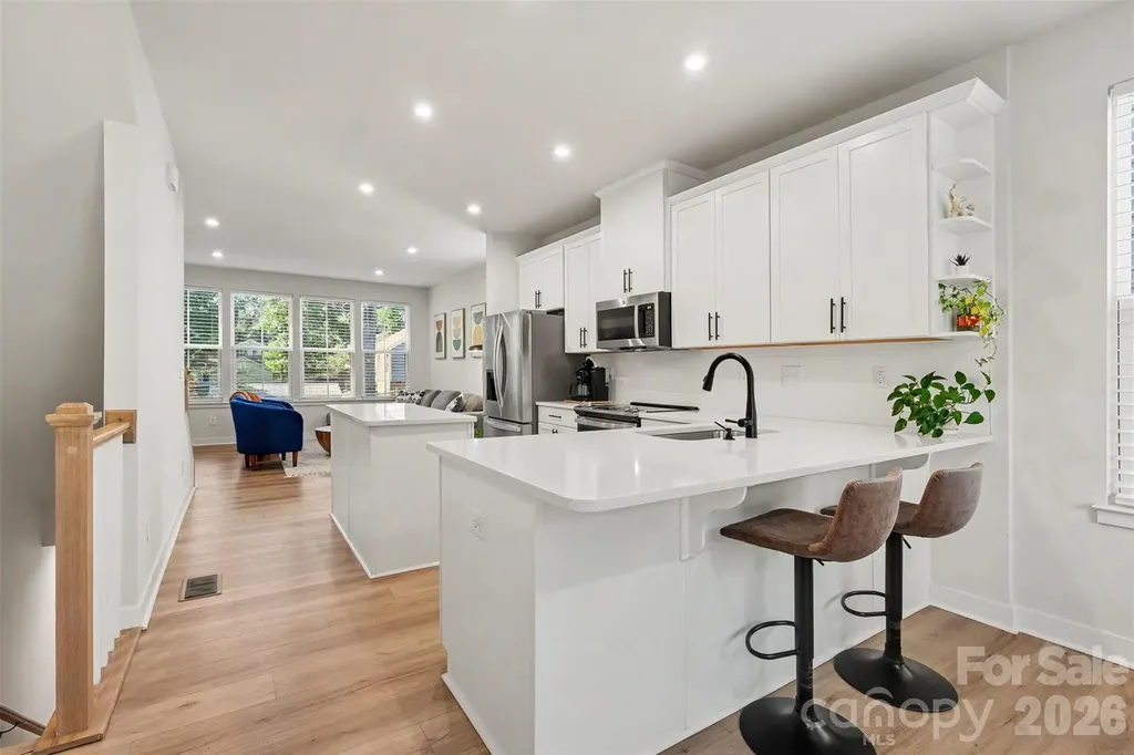 300 Twinflower Lane Charlotte NC 28205