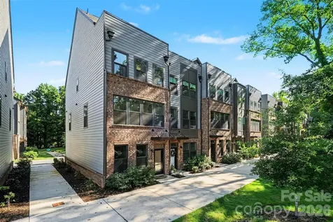 300 Twinflower Lane Charlotte NC 28205