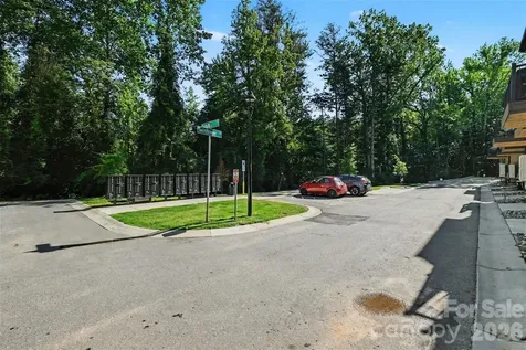 300 Twinflower Lane Charlotte NC 28205