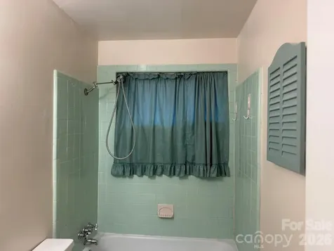 4915 Malibu Drive Charlotte NC 28215