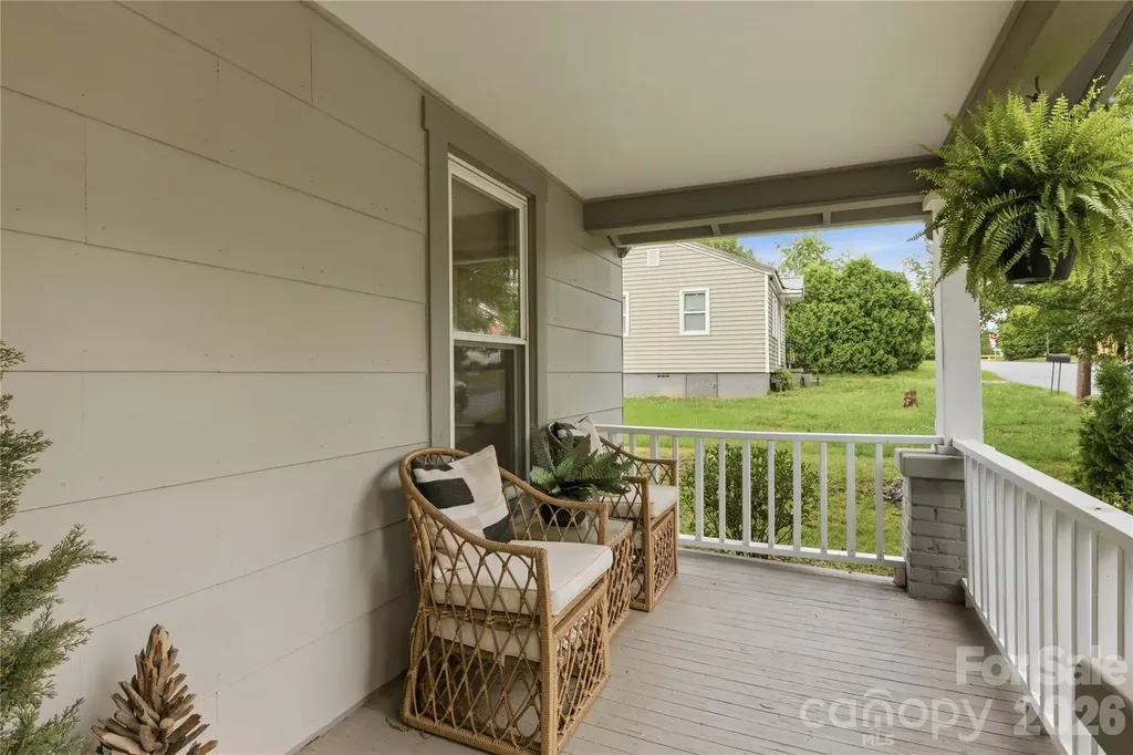 1226 1st Avenue Place NW Hickory NC 28601
