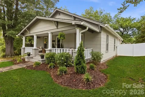 1226 1st Avenue Place NW Hickory NC 28601
