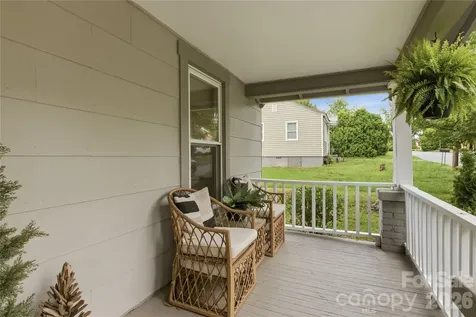 1226 1st Avenue Place NW Hickory NC 28601