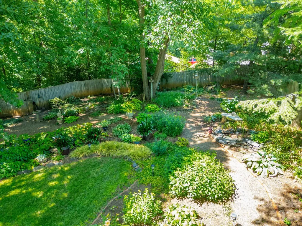 7029 Forest Hills Drive Denver NC 28037