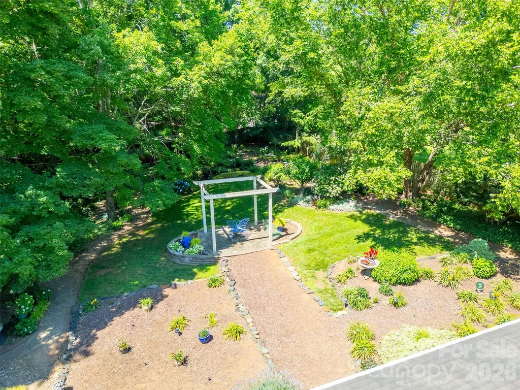 7029 Forest Hills Drive Denver NC 28037