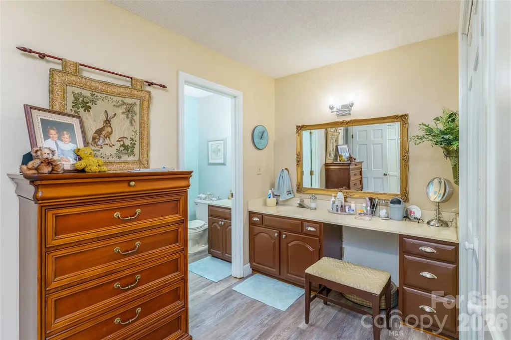 7029 Forest Hills Drive Denver NC 28037