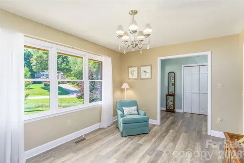 7029 Forest Hills Drive Denver NC 28037