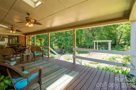 7029 Forest Hills Drive Denver NC 28037