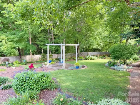 7029 Forest Hills Drive Denver NC 28037