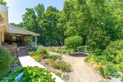 7029 Forest Hills Drive Denver NC 28037