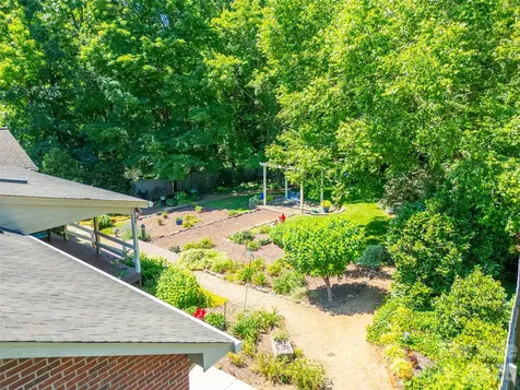 7029 Forest Hills Drive Denver NC 28037