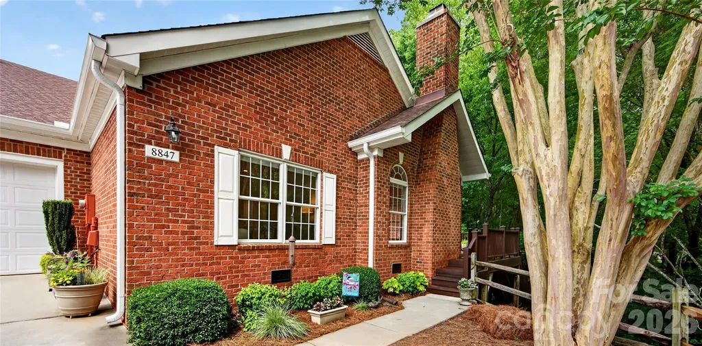 8847 Grand Oak Drive Charlotte NC 28277