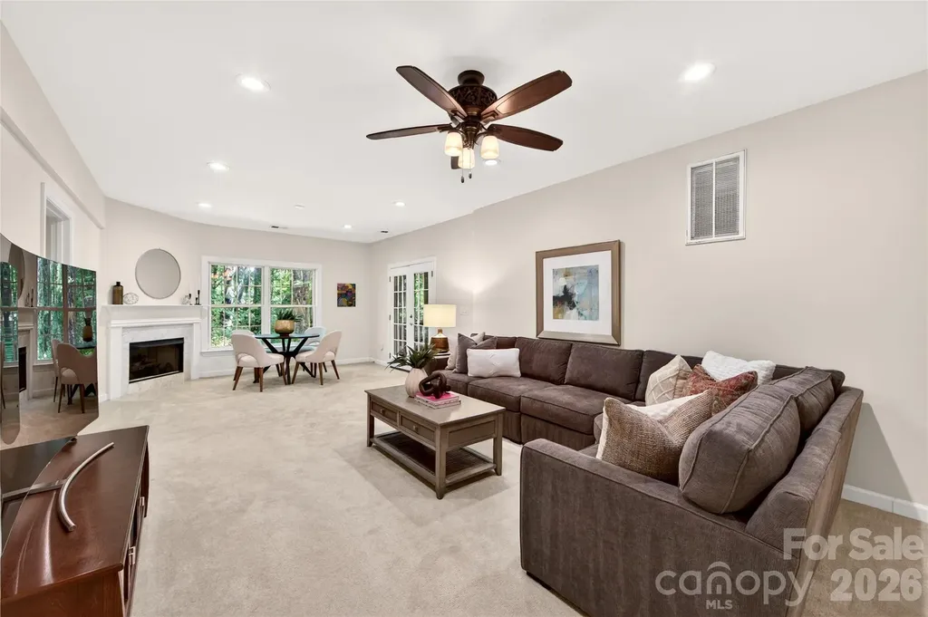 8847 Grand Oak Drive Charlotte NC 28277