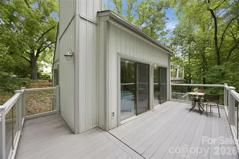 2724 Huntingtowne Farms Lane Charlotte NC 28210