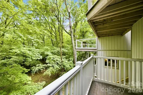 2724 Huntingtowne Farms Lane Charlotte NC 28210